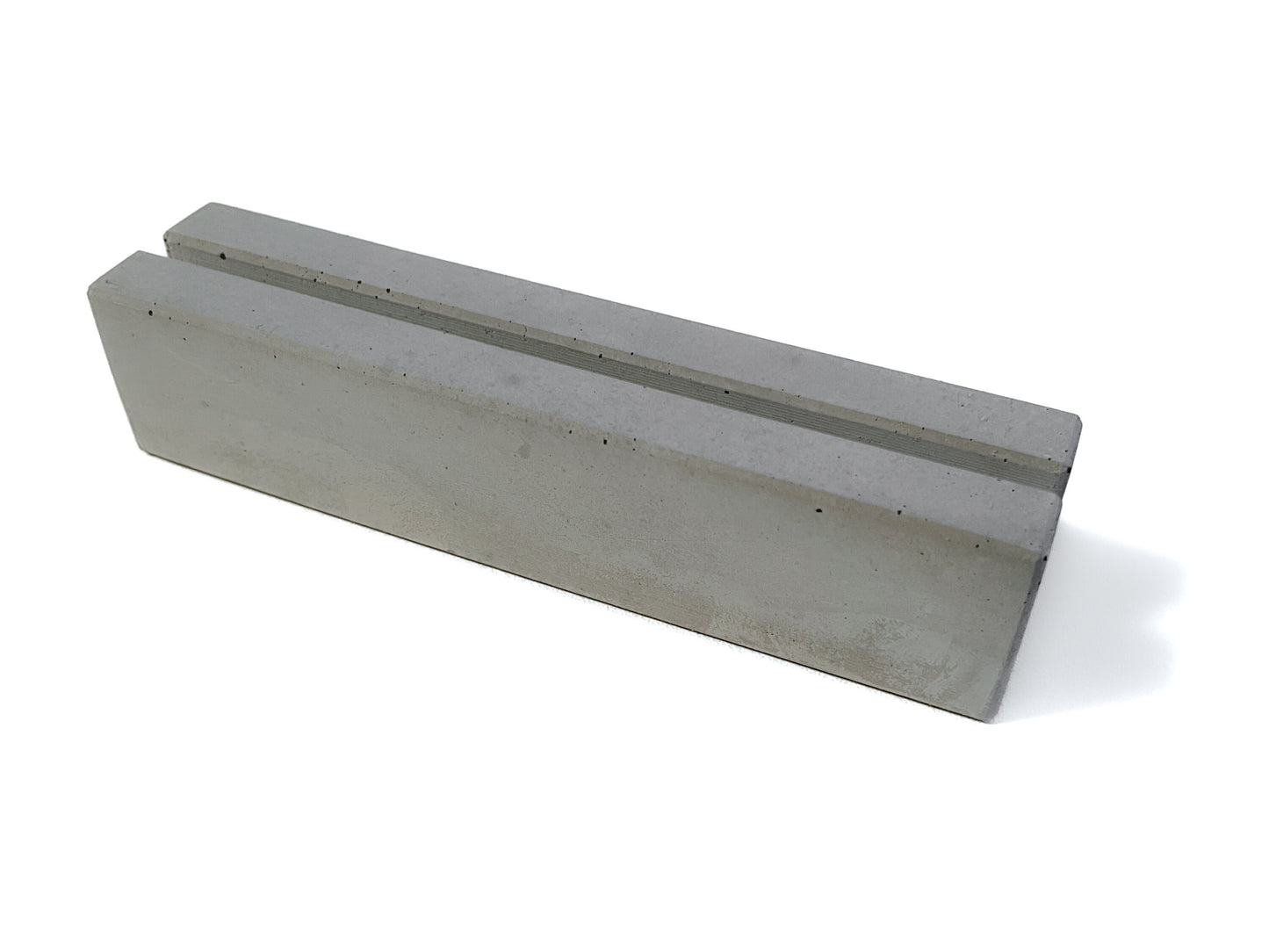 Kartenhalter aus Beton | lange Version | modern und schlicht